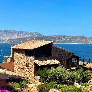  Appartamento San Teodoro Punta Est Ampio Trilocale Vista Mare Italia