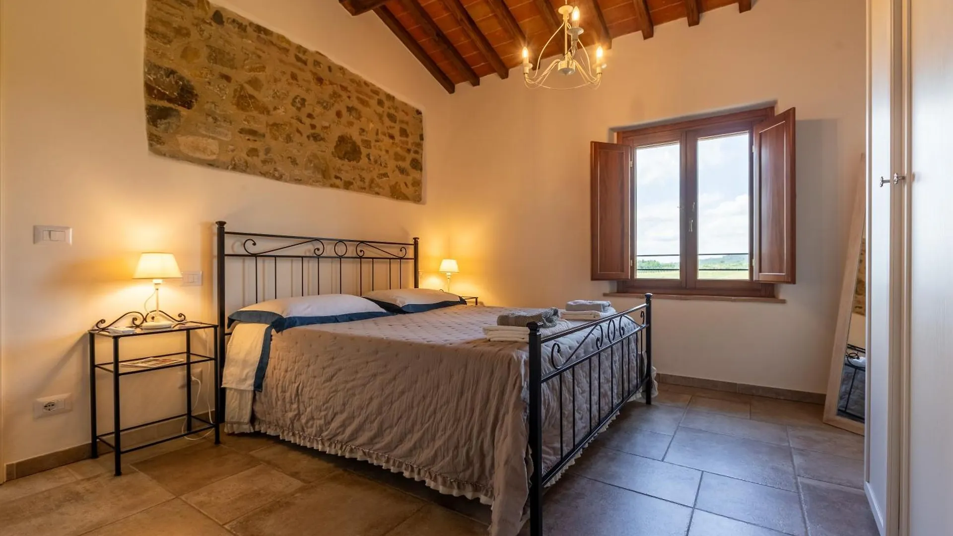 Vittoria Chianti Vacations Apartment Poggibonsi